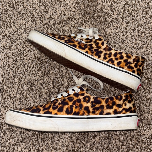 Vans Leopard Era Sneaker - Picture 4 of 8
